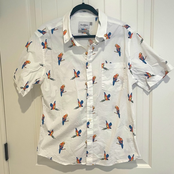 Goodfellow & Co Other - White mens tropical button down top